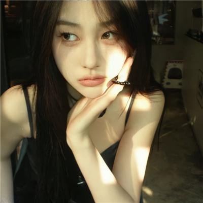 接近无限的白